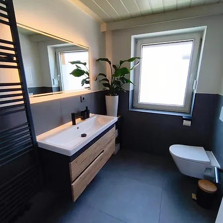 Apartment Burgperle Nahe Weltlängster Burg Zentral 24h Check In *