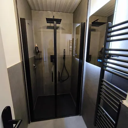 Apartment Burgperle Nahe Weltlängster Burg Zentral 24h Check In